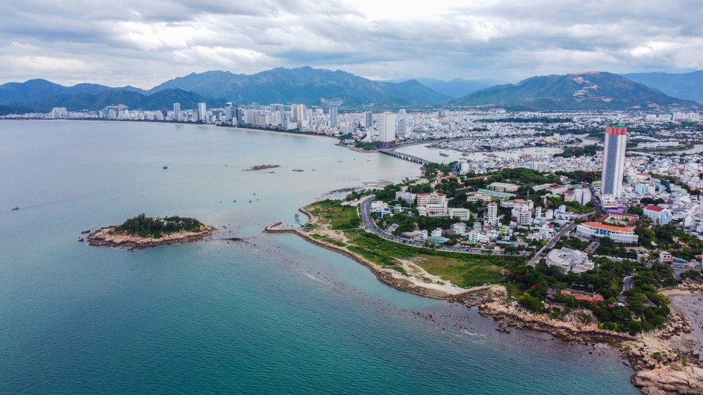 Những chuyển biến trong hành chính